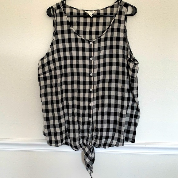 Caslon Black and White Checker print plaid button up tie front sleeveless blouse - Picture 1 of 7